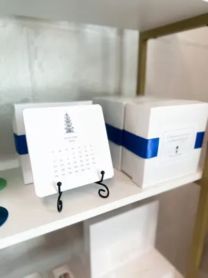Chinoiserie Calendar with Easel