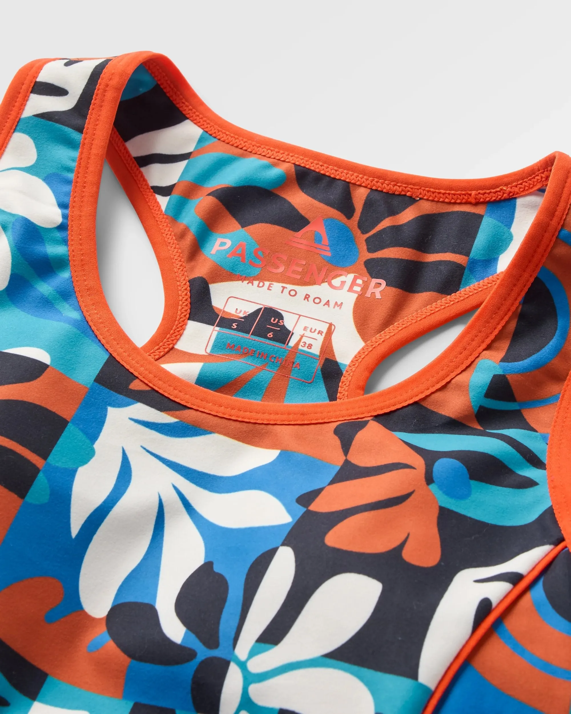 Mantra Recycled Active Crop Top - Mountain Foliage Blue
