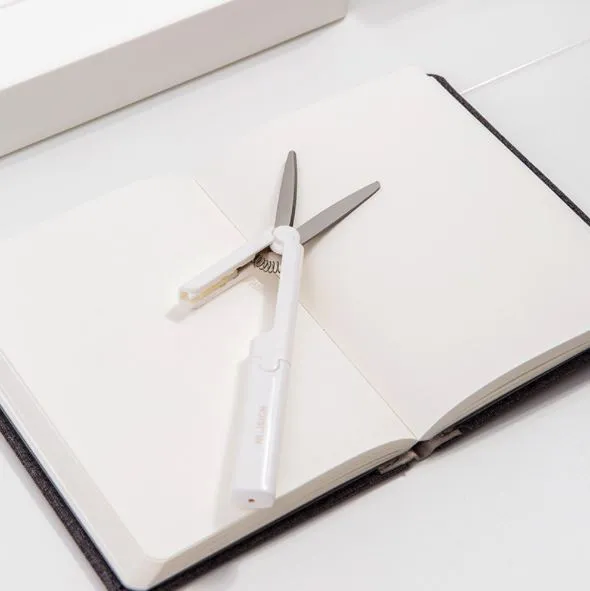 NU SIGN Slim Scissors
