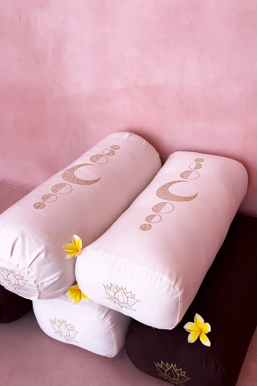 Round Luna Yoga Bolster